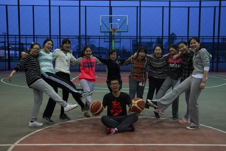 女性自慰
第十三届体育节学生女子篮球联赛第八名